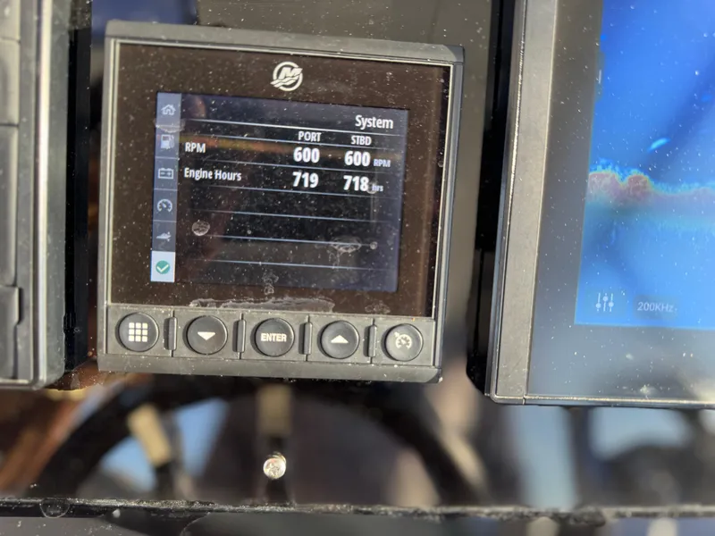 Slide: The Image of Aquila 36 Sport 2019 - 64