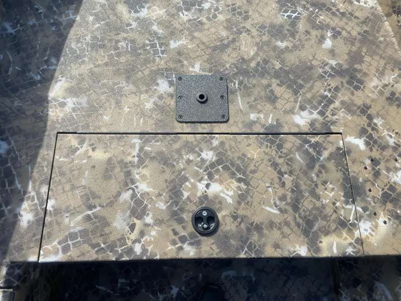Slide: The Image of Camouflage deck of 2025 Excel 1751 River Warrior boat with hatch and mounting plate. - 18