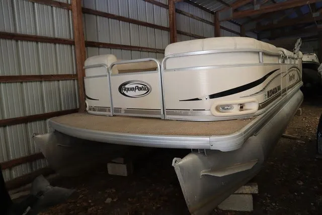 The Image of Godfrey Aqua Patio 220 re 2005 - 1