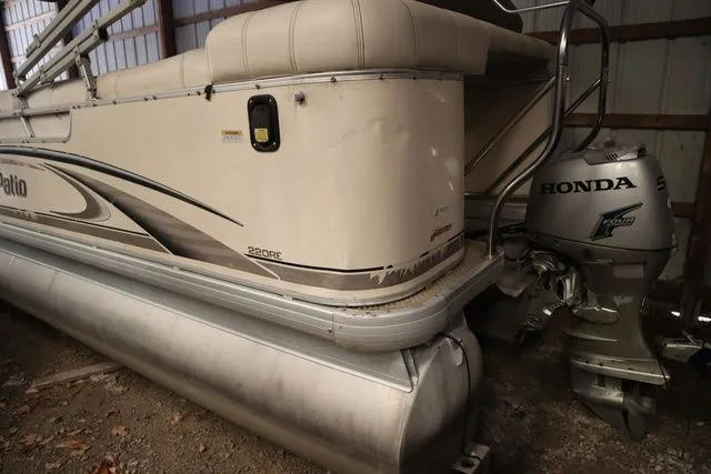 Slide: The Image of Godfrey Aqua Patio 220 re 2005 - 2