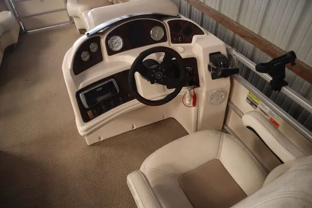 Slide: The Image of Godfrey Aqua Patio 220 re 2005 - 6