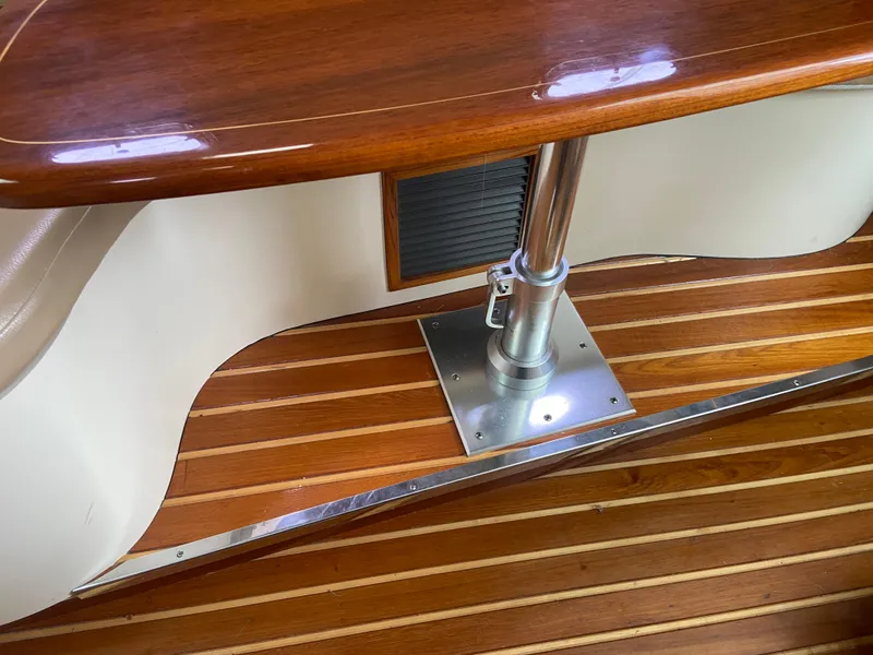 Slide: The Image of Pursuit 335 Offshore 2007 - 51