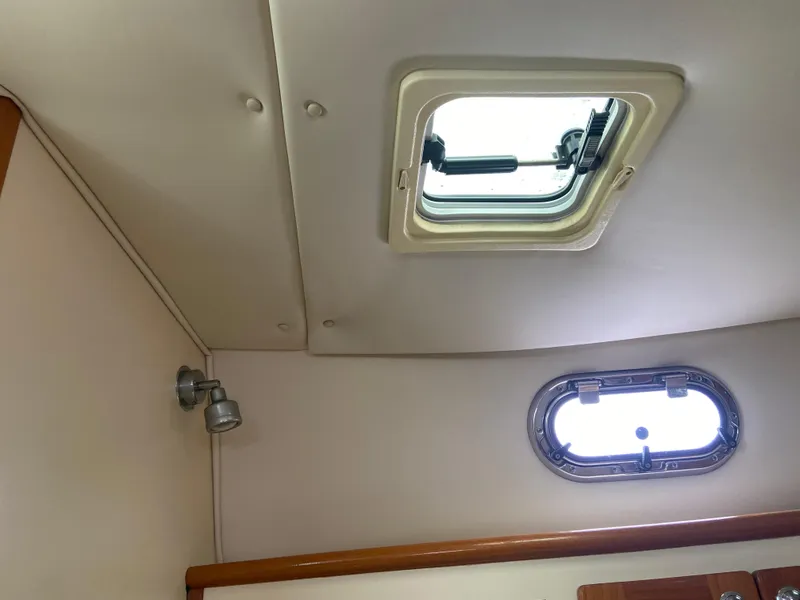 Slide: The Image of Pursuit 335 Offshore 2007 - 56