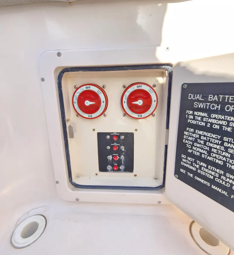 Slide: The Image of 2005 Grady-White Bimini 306 dual battery switch panel with instructions. - 40