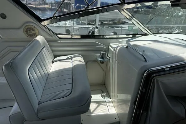 Slide: The Image of Sea Ray 400 Express Cruiser 1996 - 55