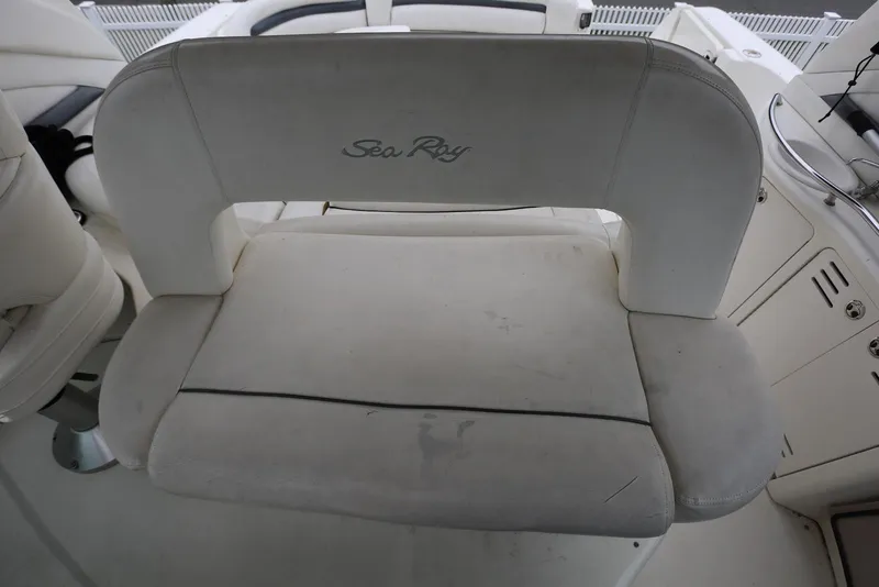 Slide: The Image of Sea Ray 420 Sundancer 2003 - 51