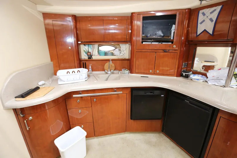 Slide: The Image of Sea Ray 420 Sundancer 2003 - 82