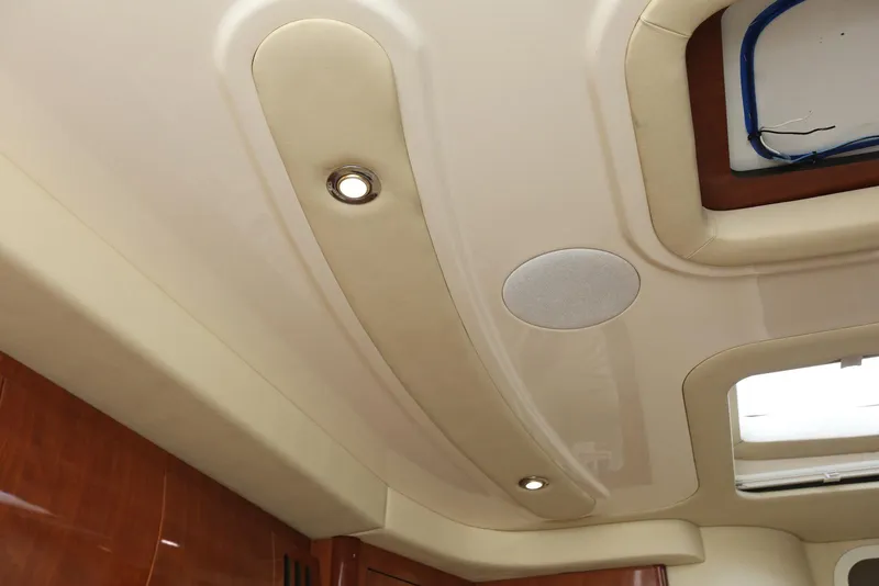 Slide: The Image of Sea Ray 420 Sundancer 2003 - 89