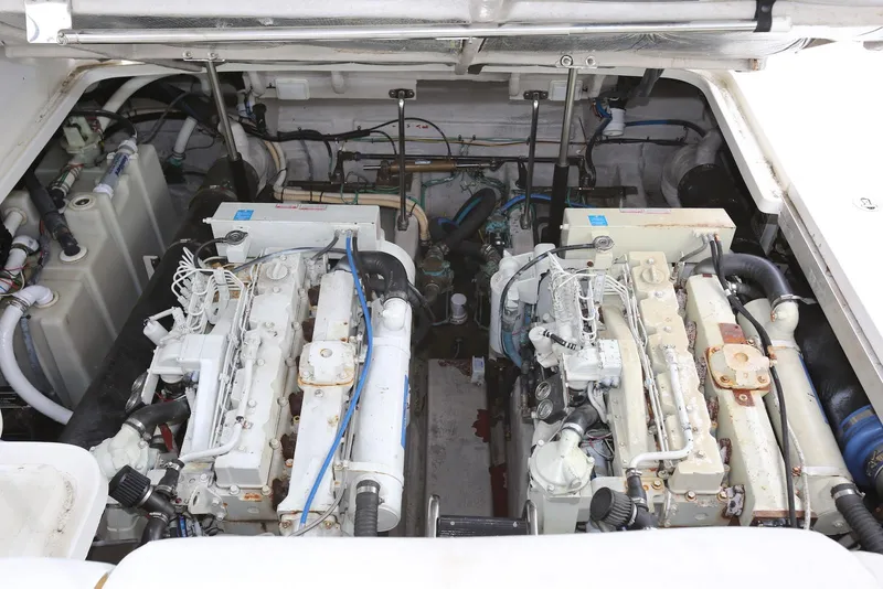 Slide: The Image of Sea Ray 420 Sundancer 2003 - 95