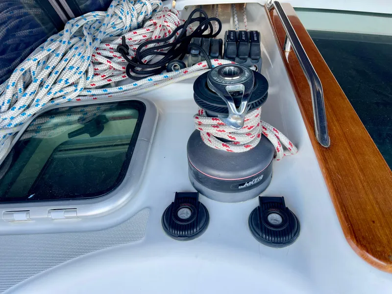 Slide: The Image of Deck of 2008 Jeanneau Sun Odyssey 42 DS with winch and ropes. - 13