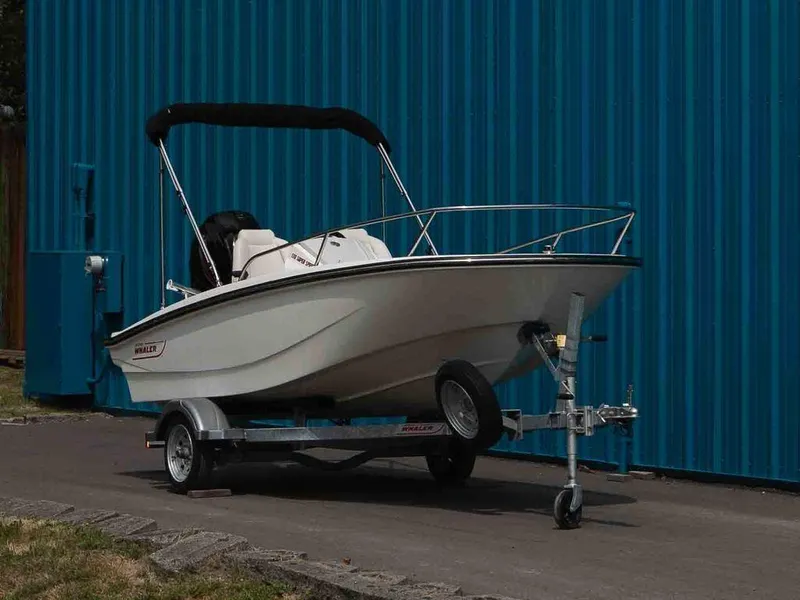 Slide: The Image of Boston Whaler 130 Super Sport 2025 - 2