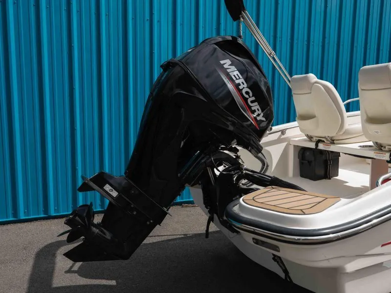 Slide: The Image of Boston Whaler 130 Super Sport 2025 - 4