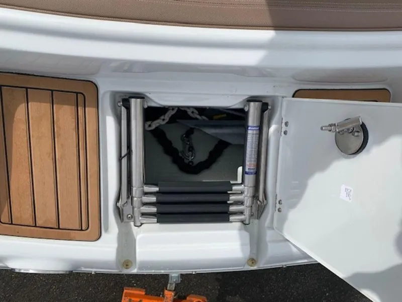 Slide: The Image of Crownline Boats 235 SS 2020 - 13
