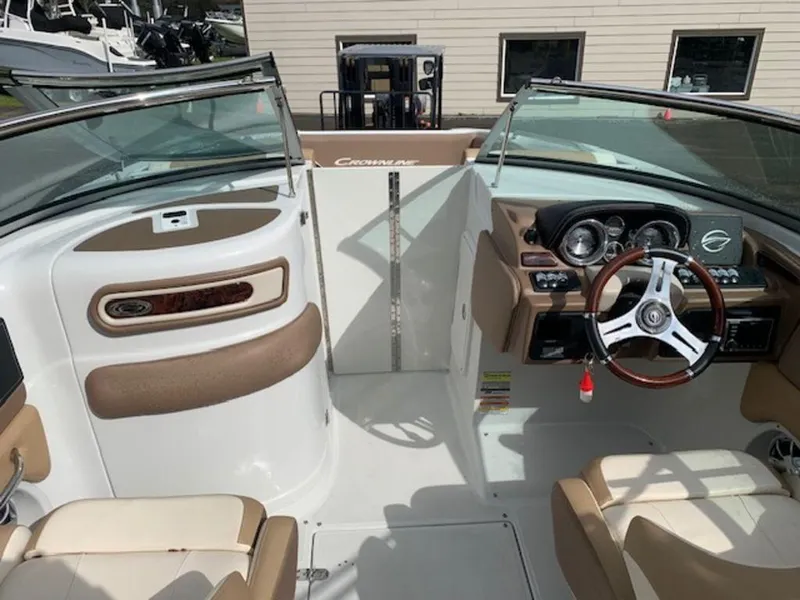 Slide: The Image of Crownline Boats 235 SS 2020 - 7