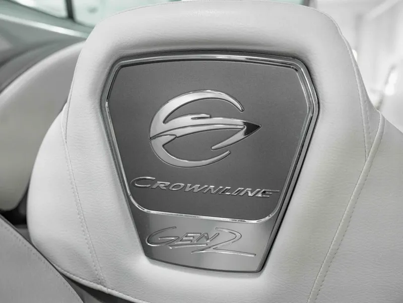 Slide: The Image of Crownline Boats 280XSS 2021 - 24