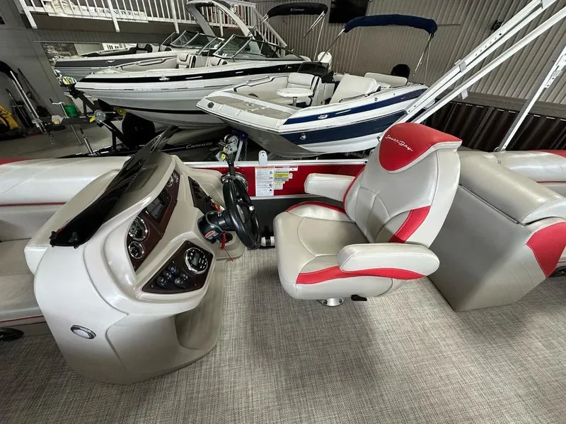 Slide: The Image of South Bay 222RS LE 2.75 2022 - 9