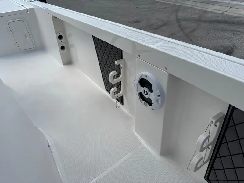 Slide: The Image of Wellcraft 241 2016 - 100