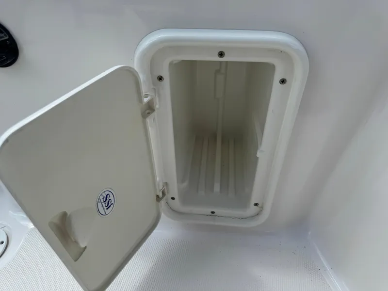 Slide: The Image of Wellcraft 241 2016 - 102