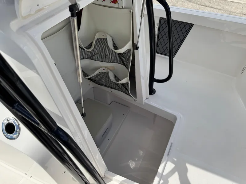 Slide: The Image of Wellcraft 241 2016 - 70