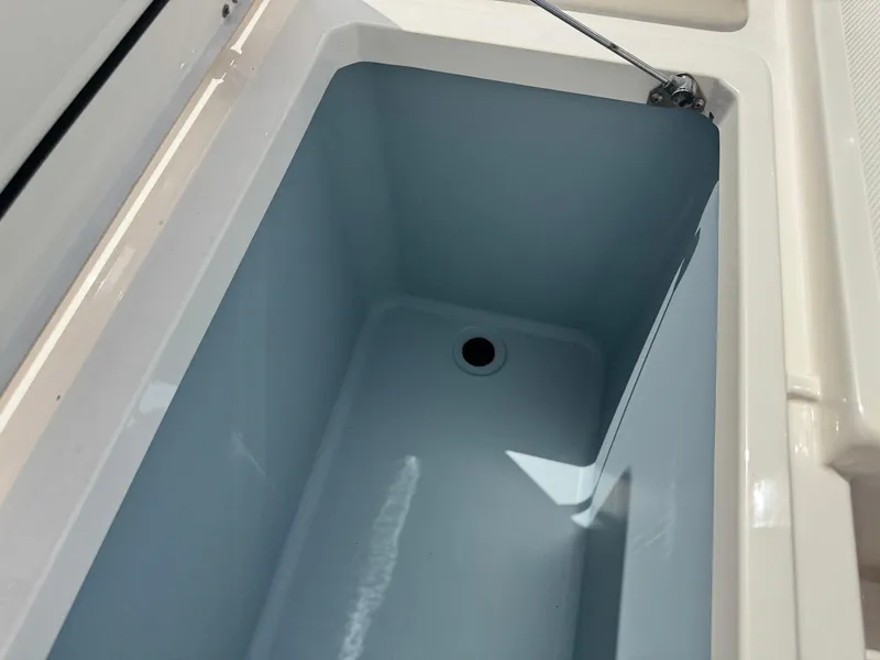 Slide: The Image of Wellcraft 241 2016 - 82