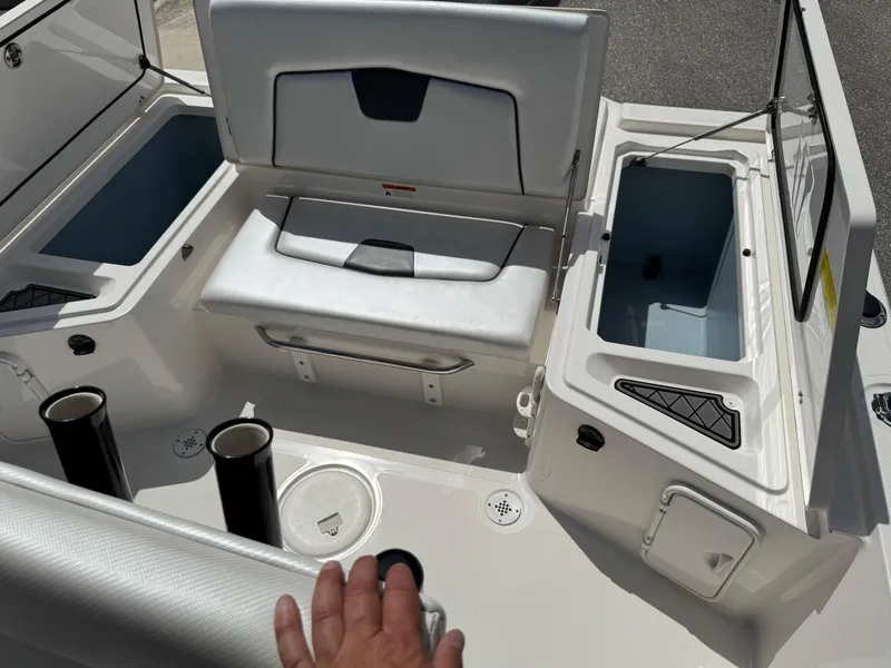 Slide: The Image of Wellcraft 241 2016 - 87