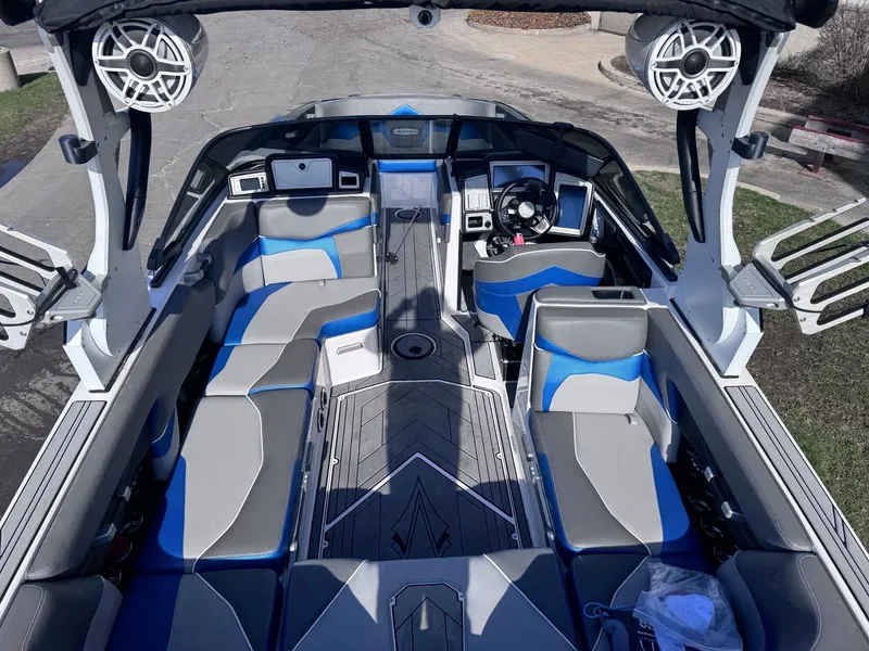 Slide: The Image of Supra SA 400 2019 - 10