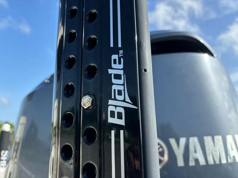 Slide: The Image of Close-up of Blade component on 2014 ShearWater 25LTZ boat with Yamaha engine. - 7