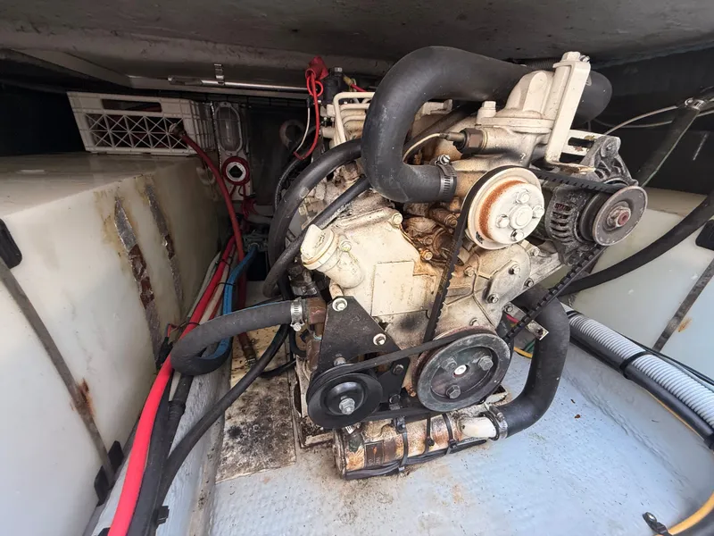 Slide: The Image of Mainship 390 Trawler 2000 - 51