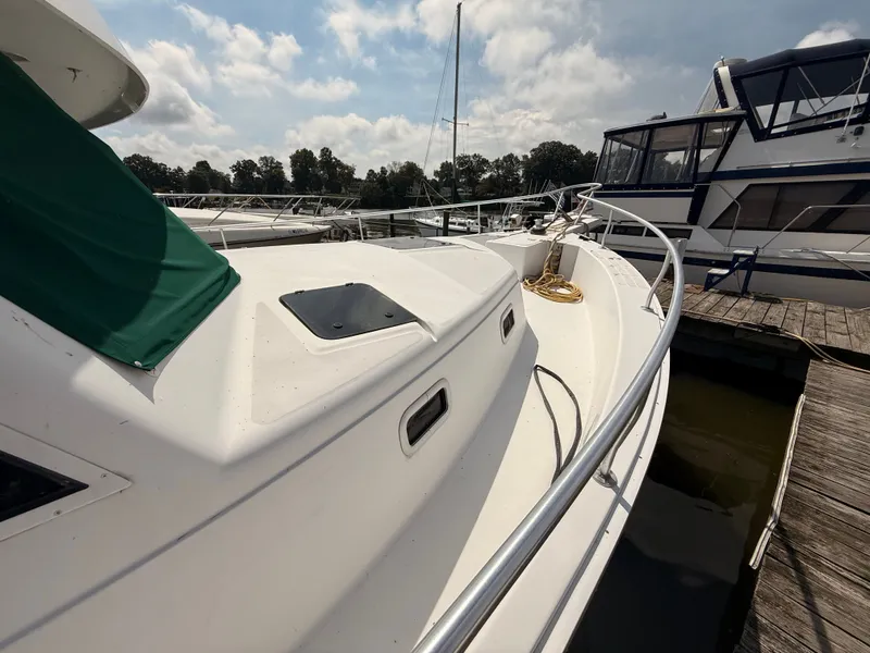 Slide: The Image of Mainship 390 Trawler 2000 - 54