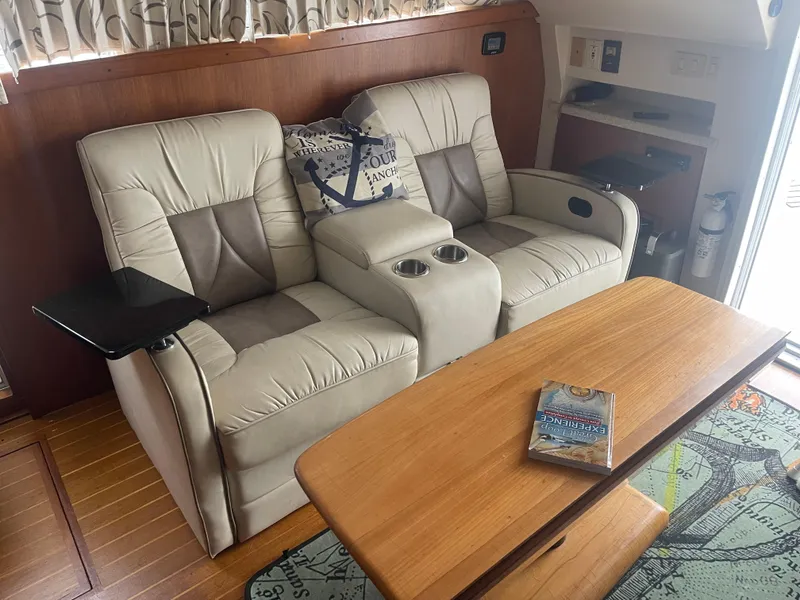 Slide: The Image of Mainship 390 Trawler 2000 - 56