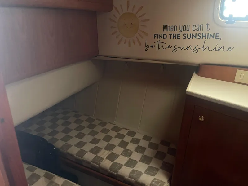 Slide: The Image of Mainship 390 Trawler 2000 - 59