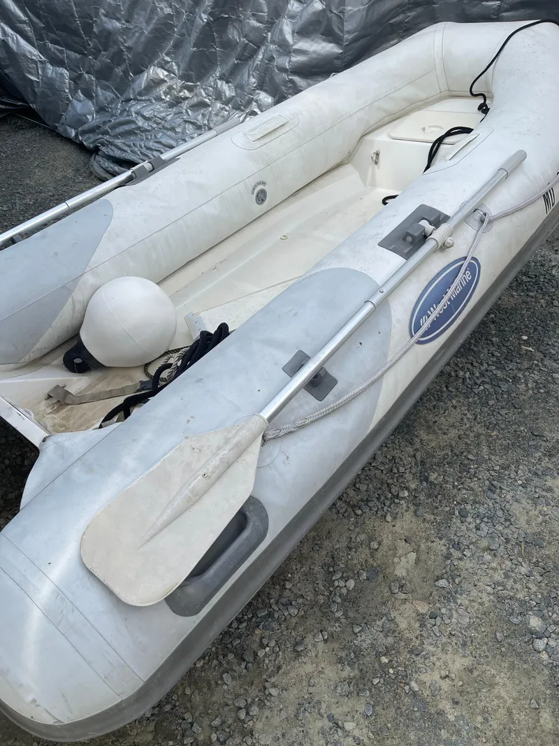 Slide: The Image of Mainship 390 Trawler 2000 - 62