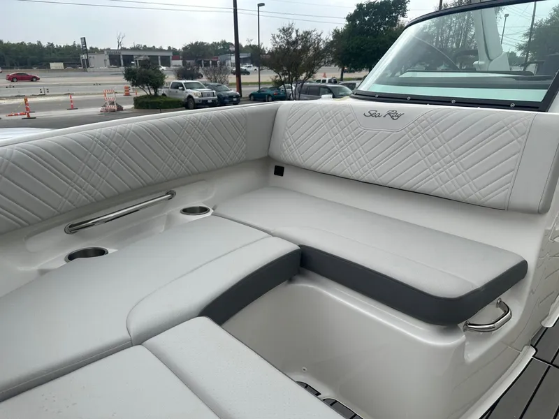 Slide: The Image of Sea Ray SDX 250 Surf 2025 - 8