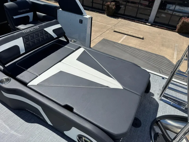 Slide: The Image of Trifecta 25 SPORT ULS9DC3PLU 2025 - 21