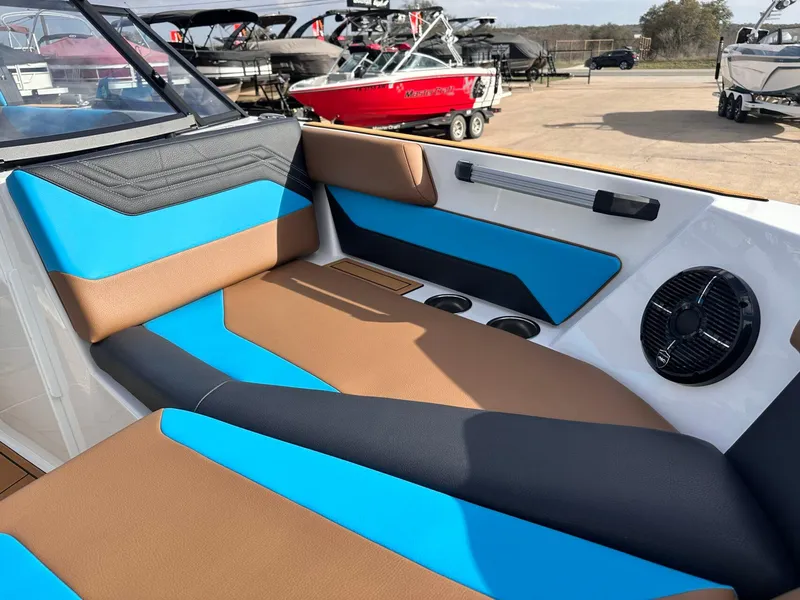 Slide: The Image of ATX 22 Type-S 2025 - 29