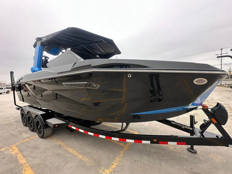 Slide: The Image of Nautique G25 2025 - 6