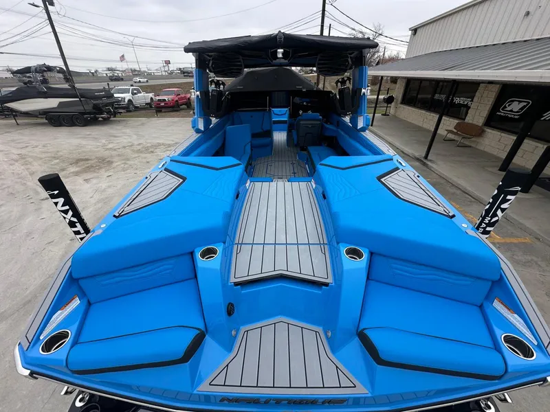 Slide: The Image of Nautique G25 2025 - 9