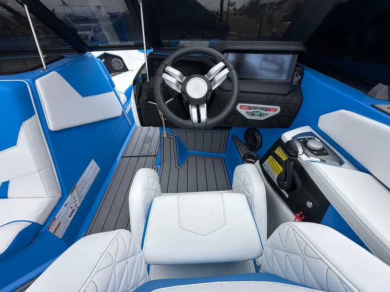 Slide: The Image of Nautique GS24 2025 - 14
