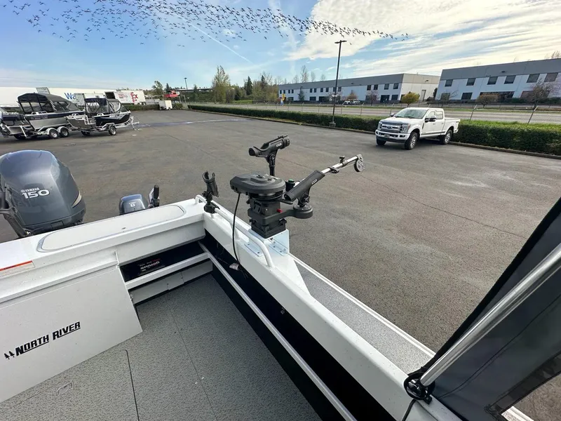 Slide: The Image of North River 21 Seahawk 2005 - 16