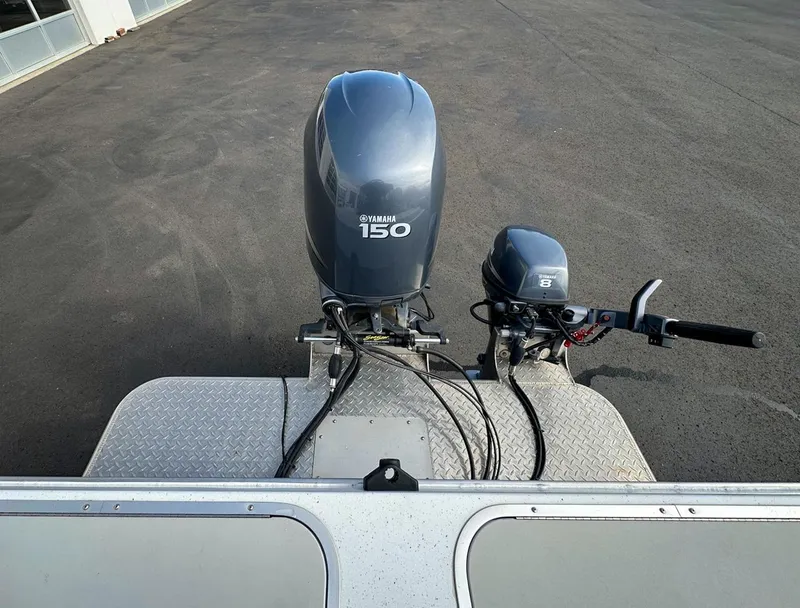 Slide: The Image of North River 21 Seahawk 2005 - 6