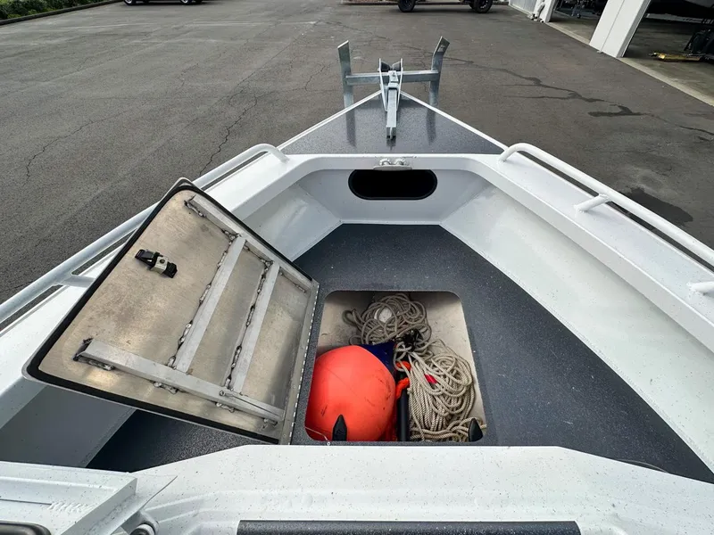 Slide: The Image of North River 21 Seahawk 2005 - 7