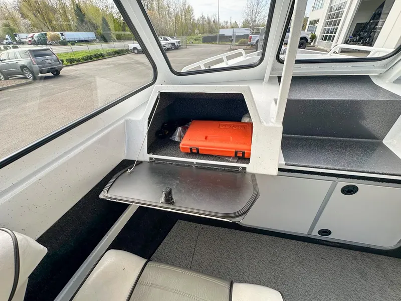 Slide: The Image of North River 21 Seahawk 2005 - 9