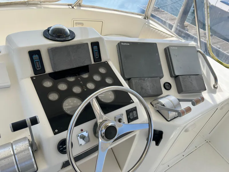 Slide: The Image of Ocean Yachts 42 Super Sport 1995 - 63