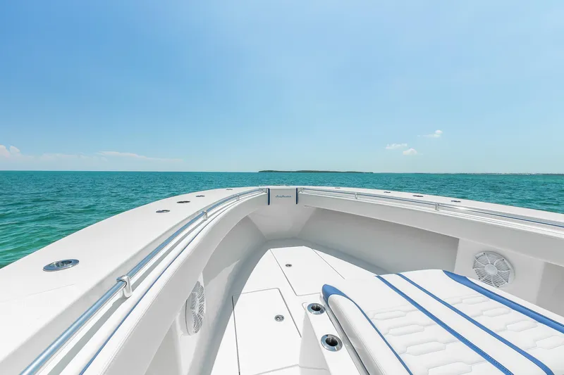 Slide: The Image of 2017 SeaHunter 35 Tournament boat on open sea under clear blue sky. - 5