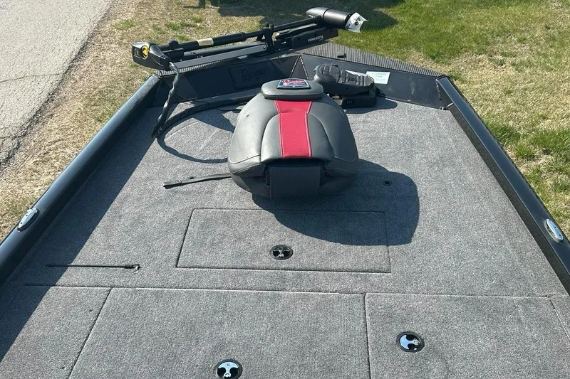 Slide: The Image of 2025 Ranger RT188C boat deck with seat and trolling motor. - 3