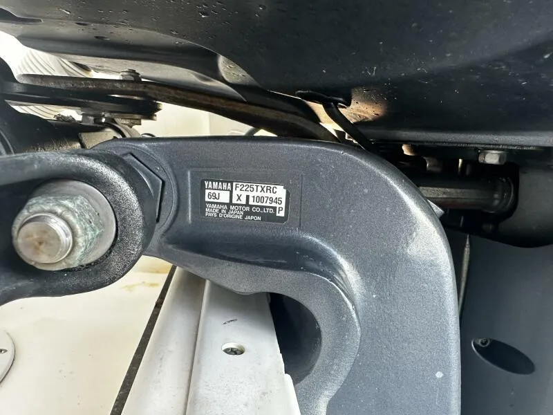 Slide: The Image of World Cat 270 TE Tournament Edition 2004 - 53