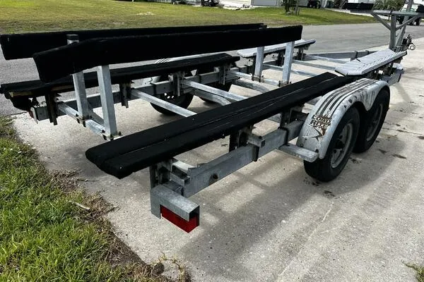 Slide: The Image of World Cat 270 TE Tournament Edition 2004 - 57