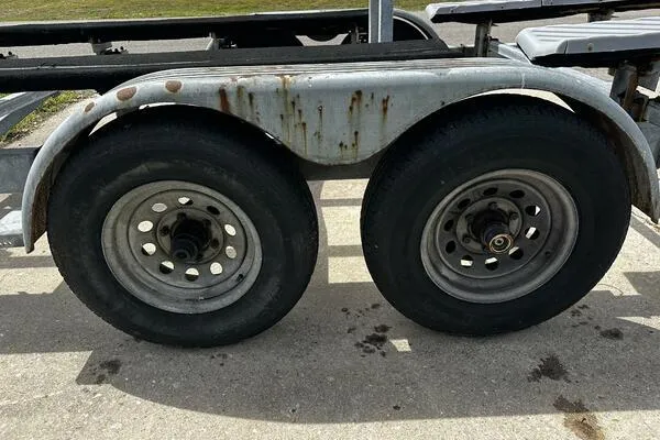 Slide: The Image of World Cat 270 TE Tournament Edition 2004 - 60