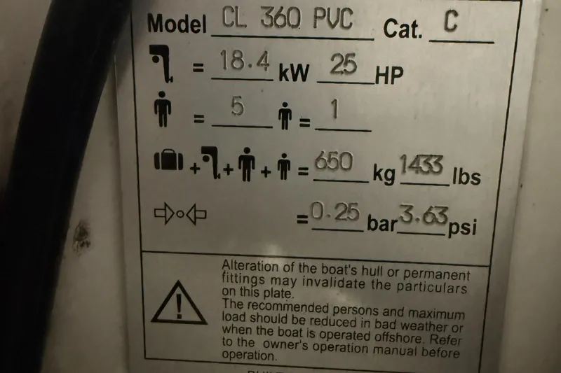 Slide: The Image of Highfield Classic 360 FCT 2016 specifications plate with capacity and safety details. - 12