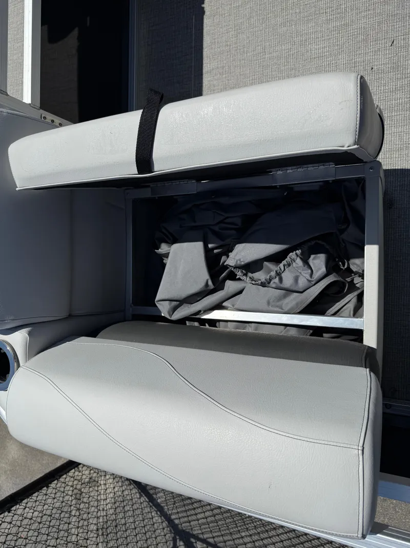 Slide: The Image of Avalon Venture Fish 2022 - 57